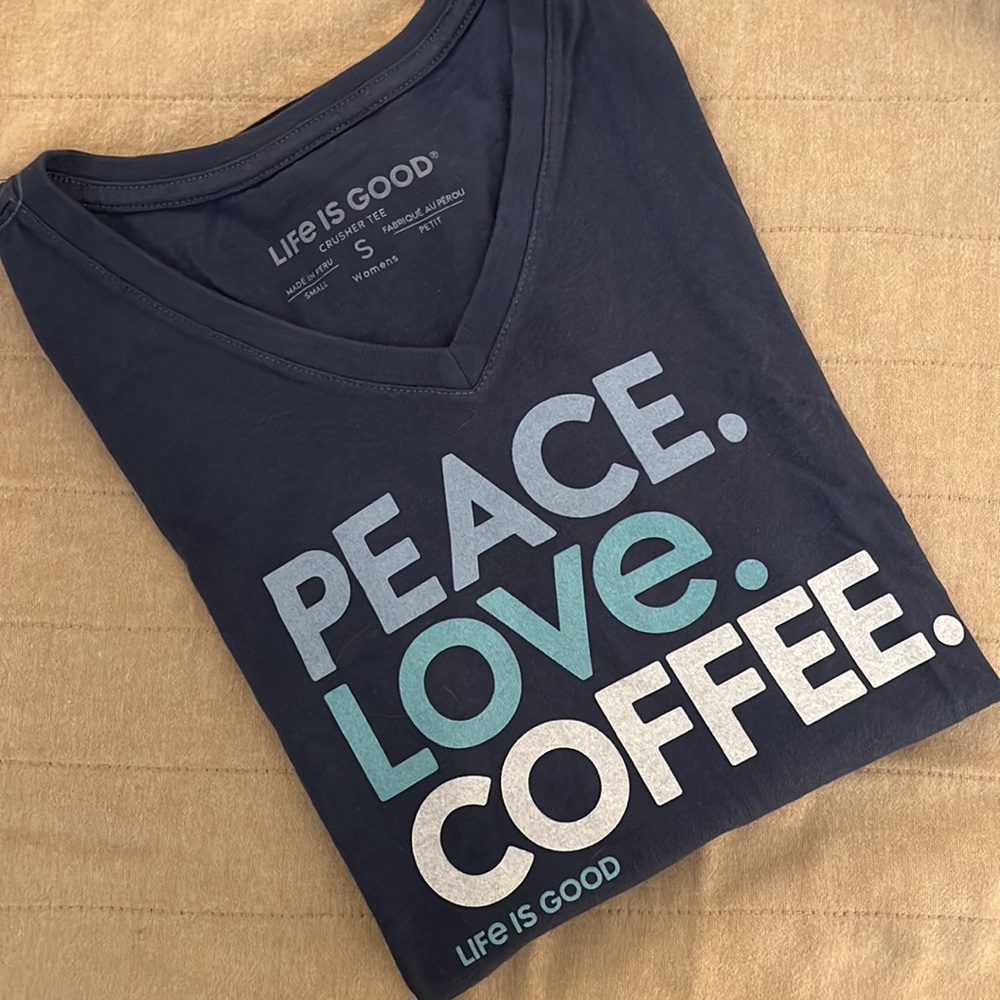 Life is good womens T-shirt